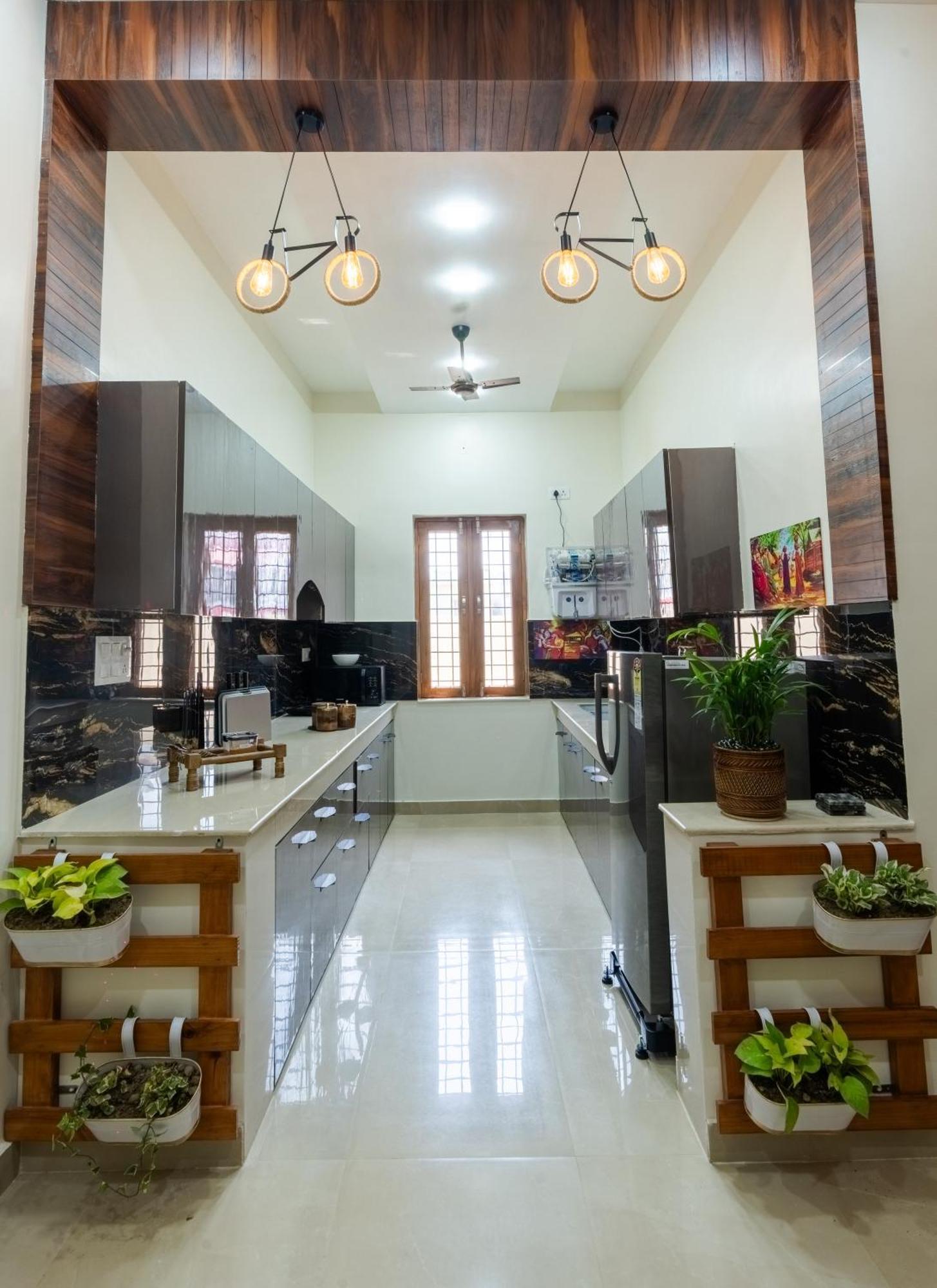 Dhruva - Luxury Villa In Cbd Dehradun Exterior photo